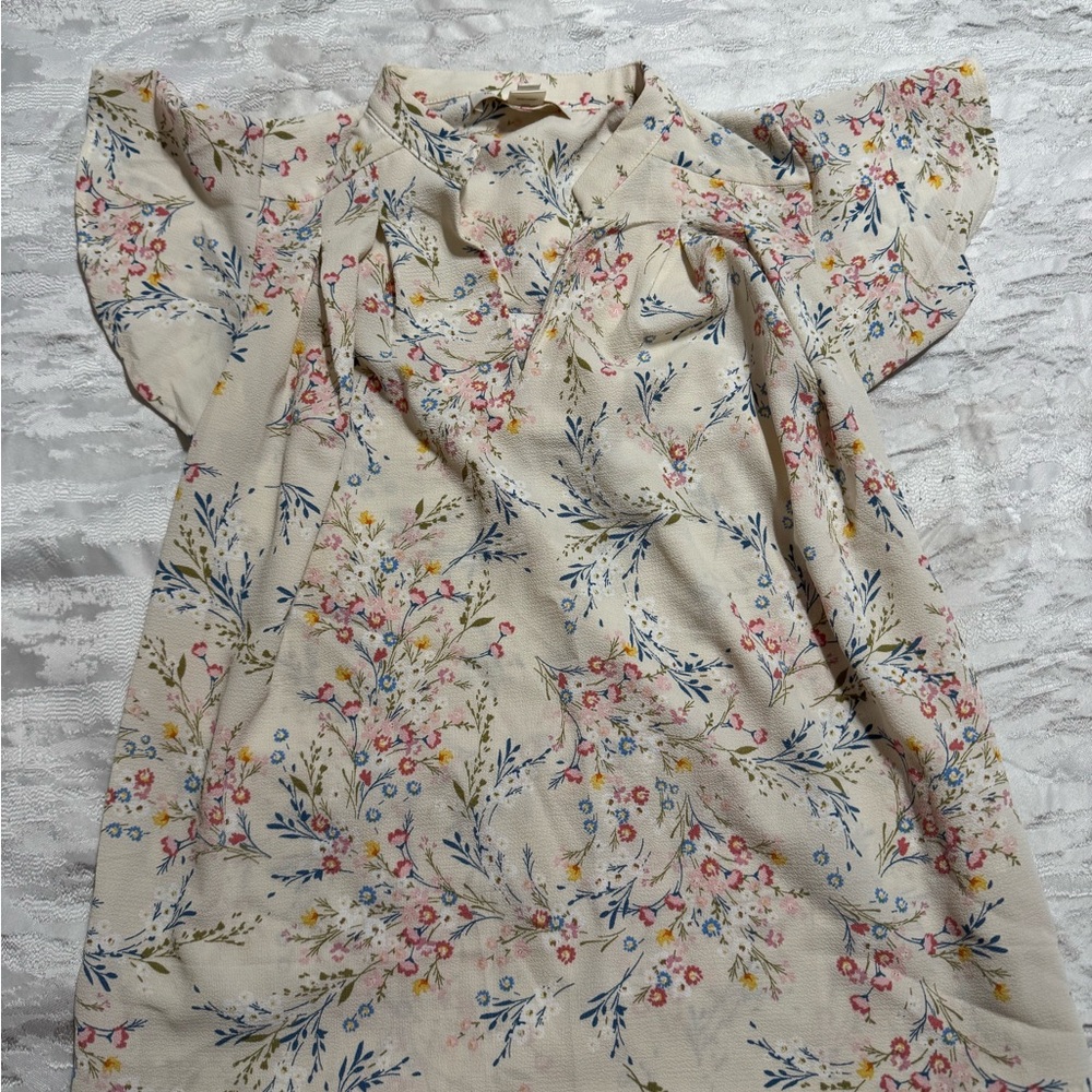 Flowy flower blouse